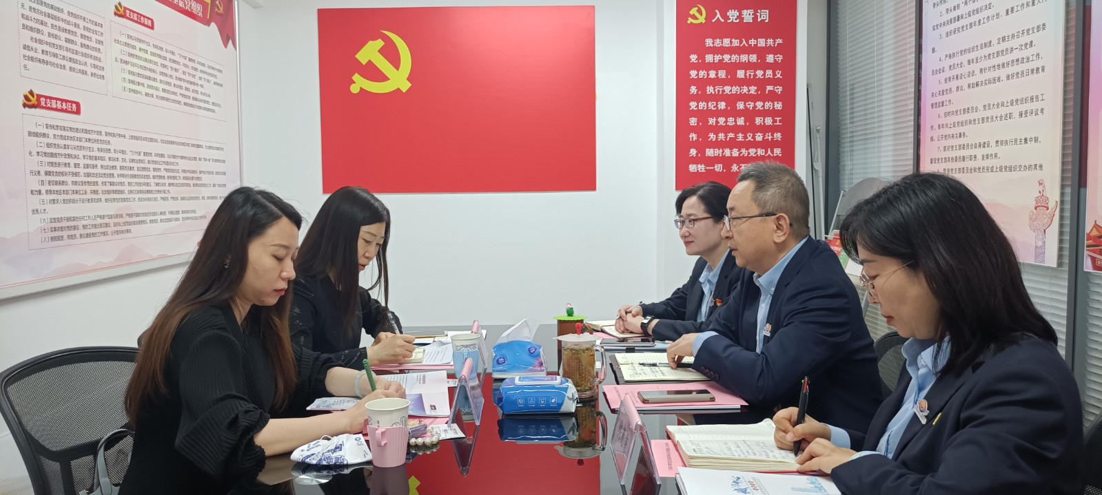 21-1陳雷鳴會見石家莊市橋西區(qū)（京津冀）精準招商中心主任王金光一行.jpg